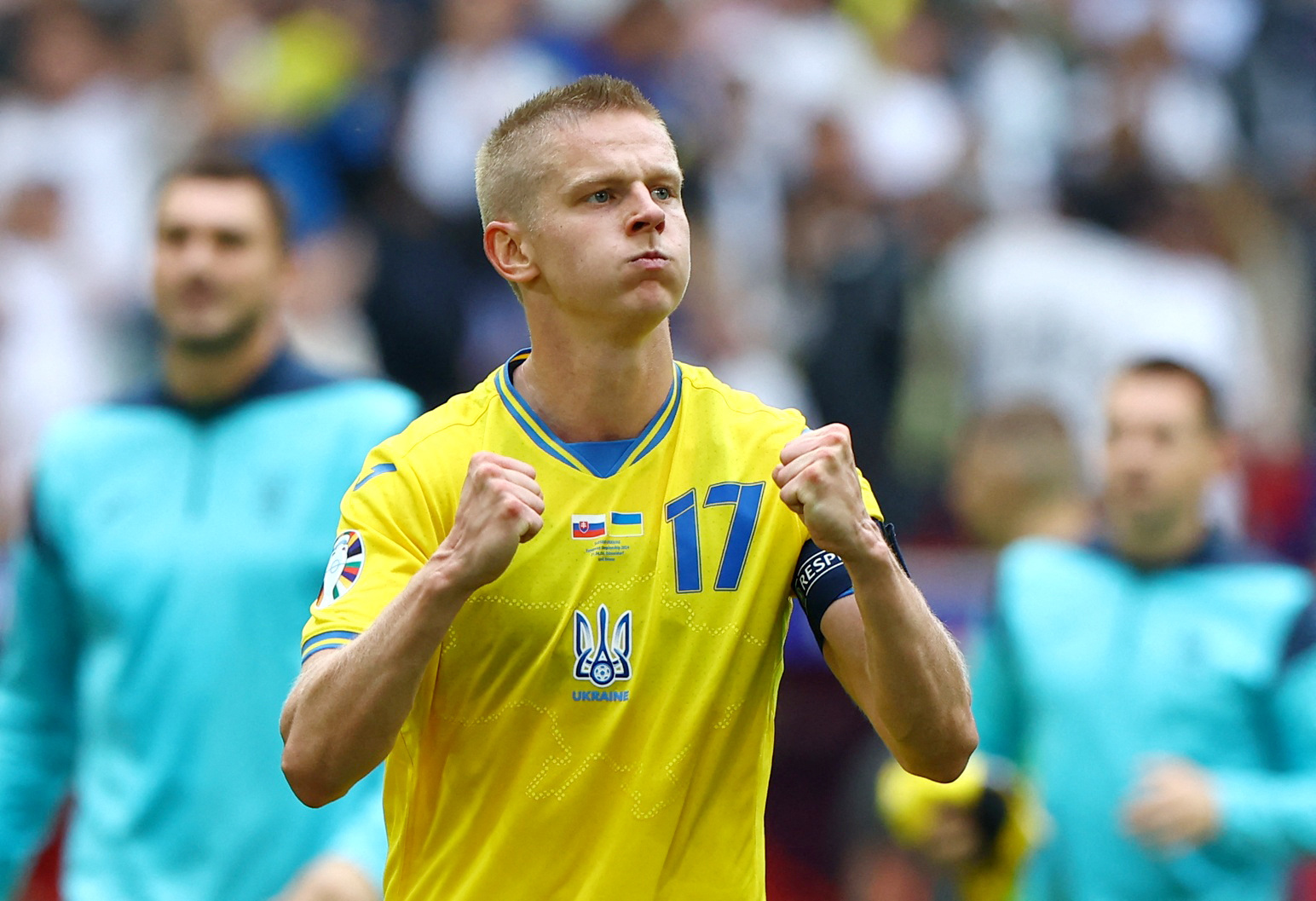 Thắng đội Slovakia, cầu thủ Ukraine khóc nức nở, không còn ‘mời’ HLV ra ngoài để họp riêng- Ảnh 10.